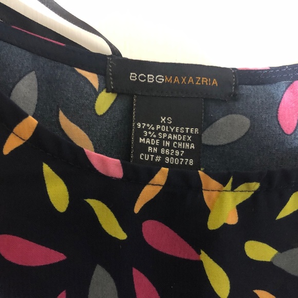 BCBG XS blouse 3/4 balloon sleeves colorful Needs belt or sash - Picture 3 of 8